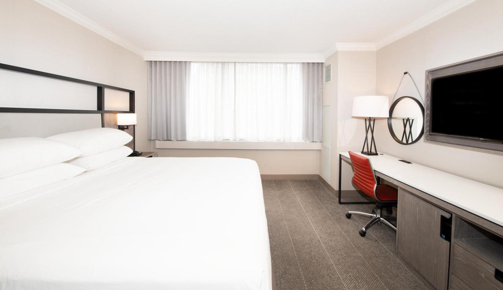 Crowne Plaza Baltimore - Inner Harbor banner image
